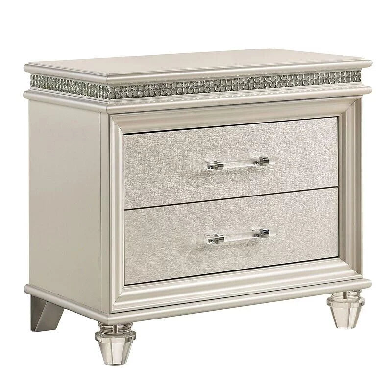 Pearl White 4pc Queen Size Bedroom Set Dresser Mirror Nightstand H603689