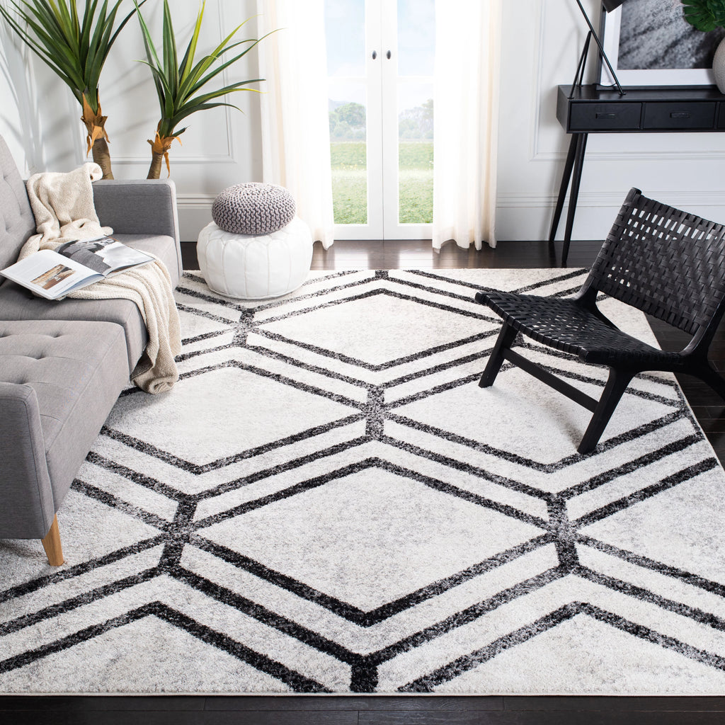 Ivory Charcoal Geometric Area Rug 8' x 10' G83109