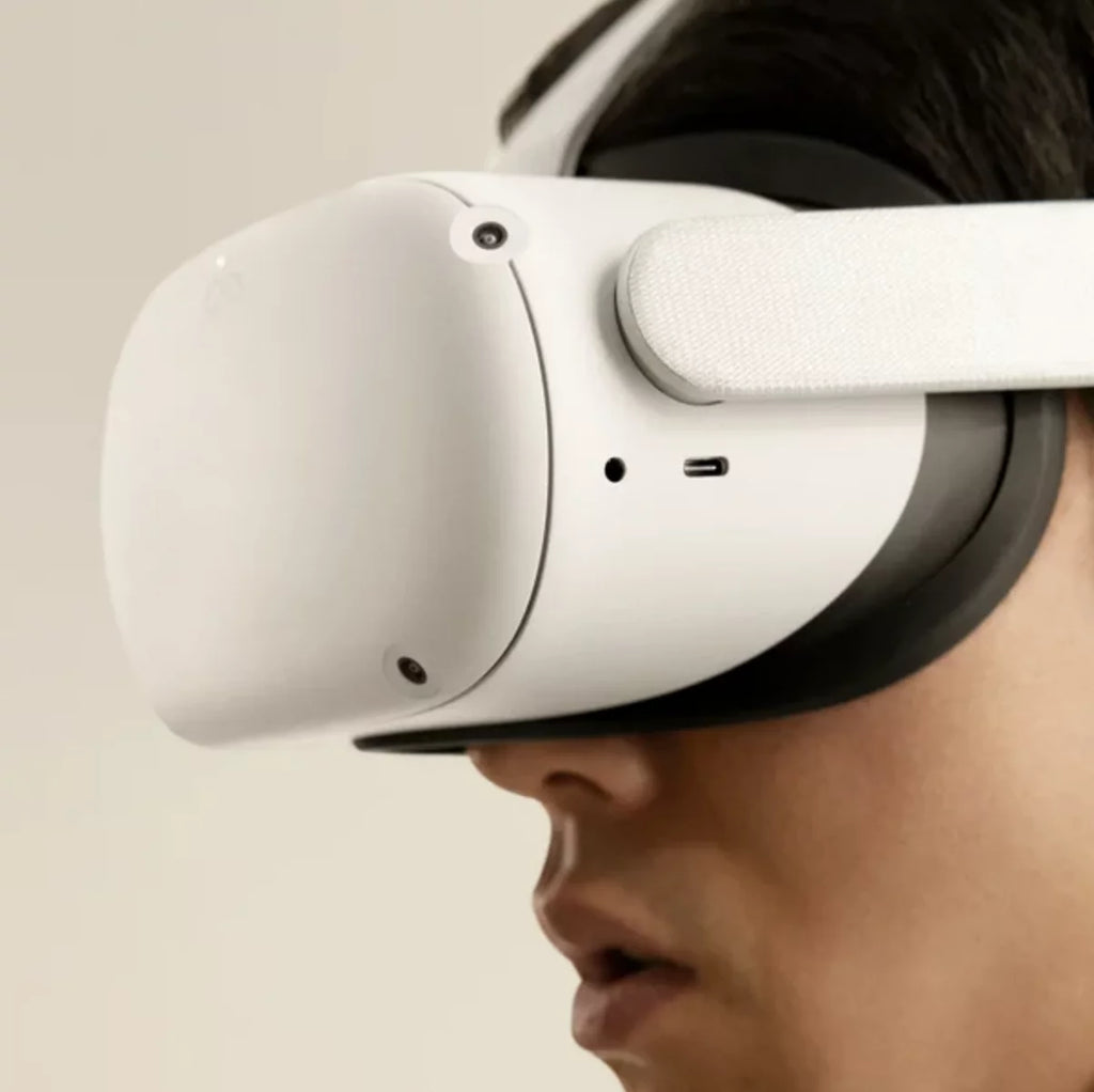 All-In-One VR Headset with Touch Controllers 128GB B120