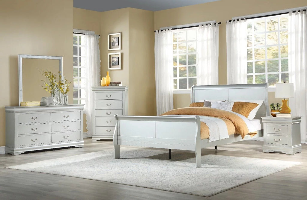 Eastern King 4pc Bedroom Set Panel Bed Dresser Mirror Nightstand E8797