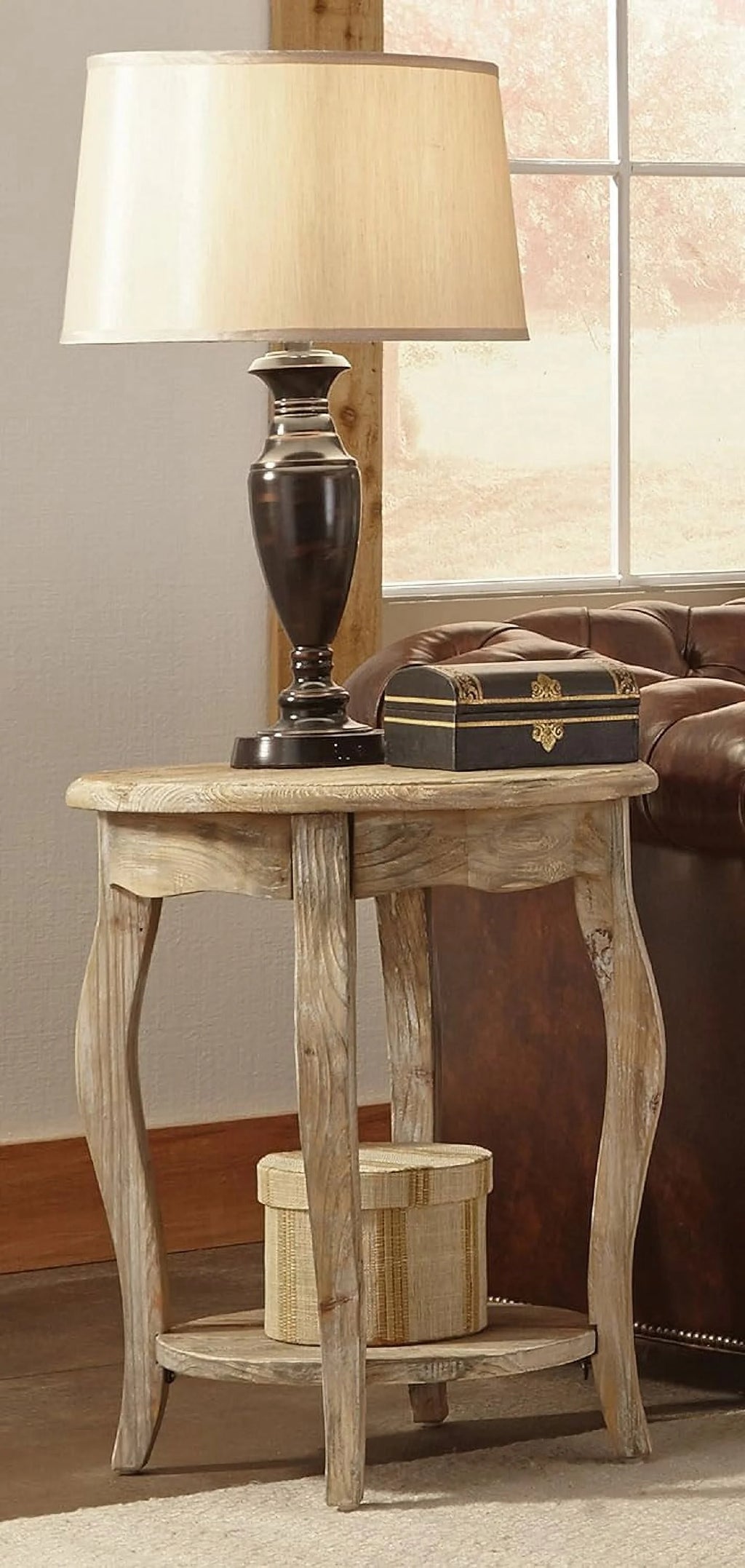 Reclaimed Wood Round End Table O927626