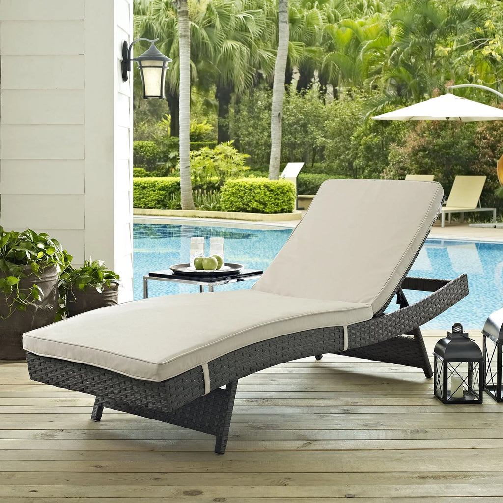 Antique Canvas Beige Outdoor Chaise R9592