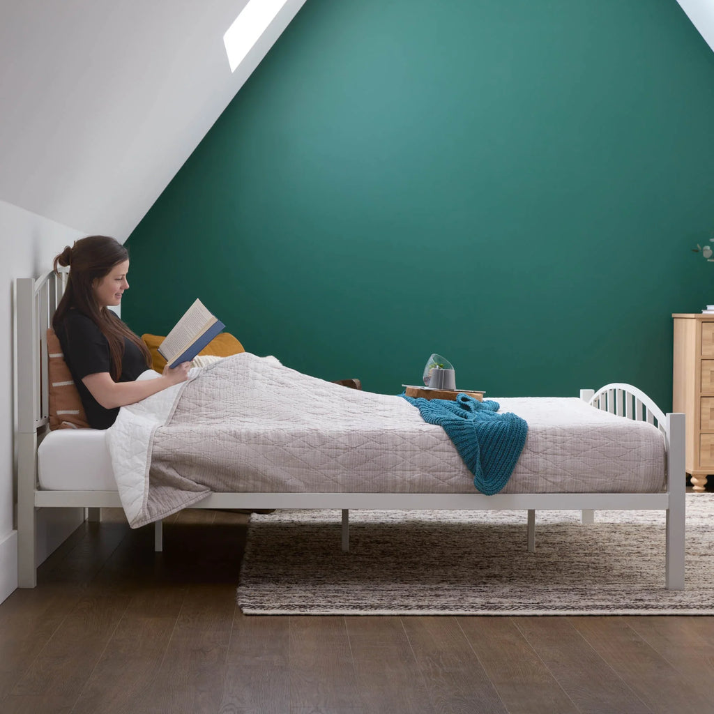 Black Metal Queen Platform Bed J745