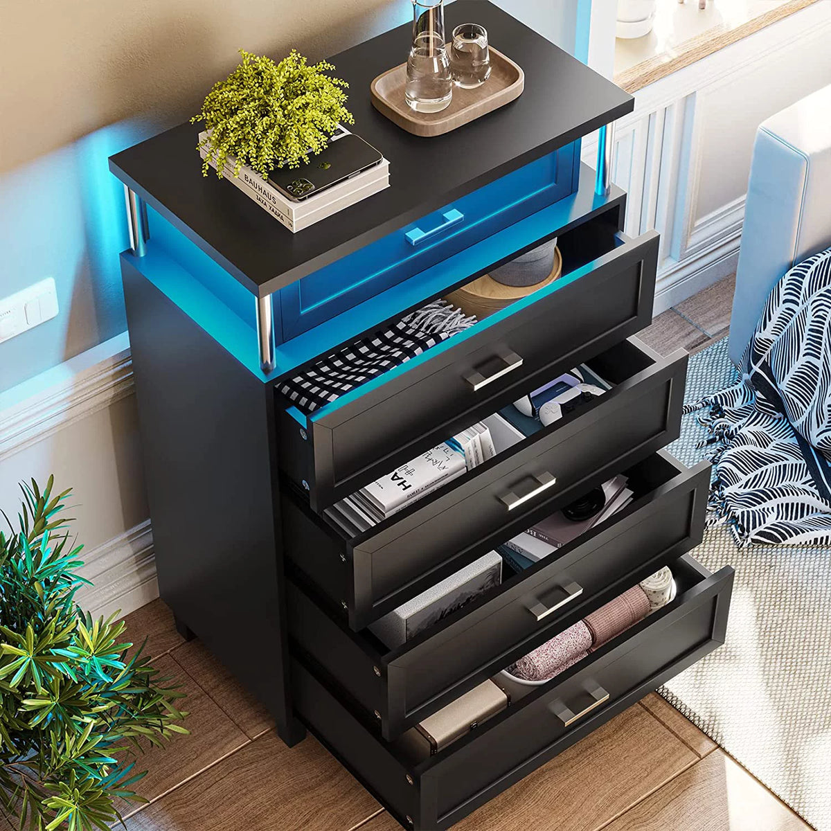 Black 5 Drawers Wood Dresser with LED Light R898