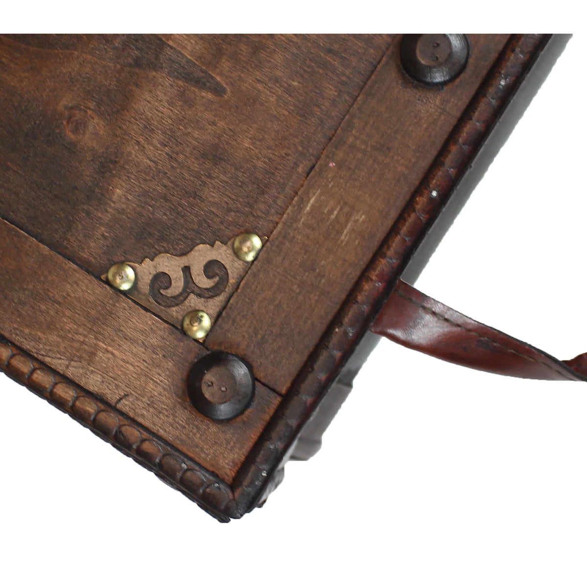 Antique Style Distressed Wooden Treasure Chest L603553