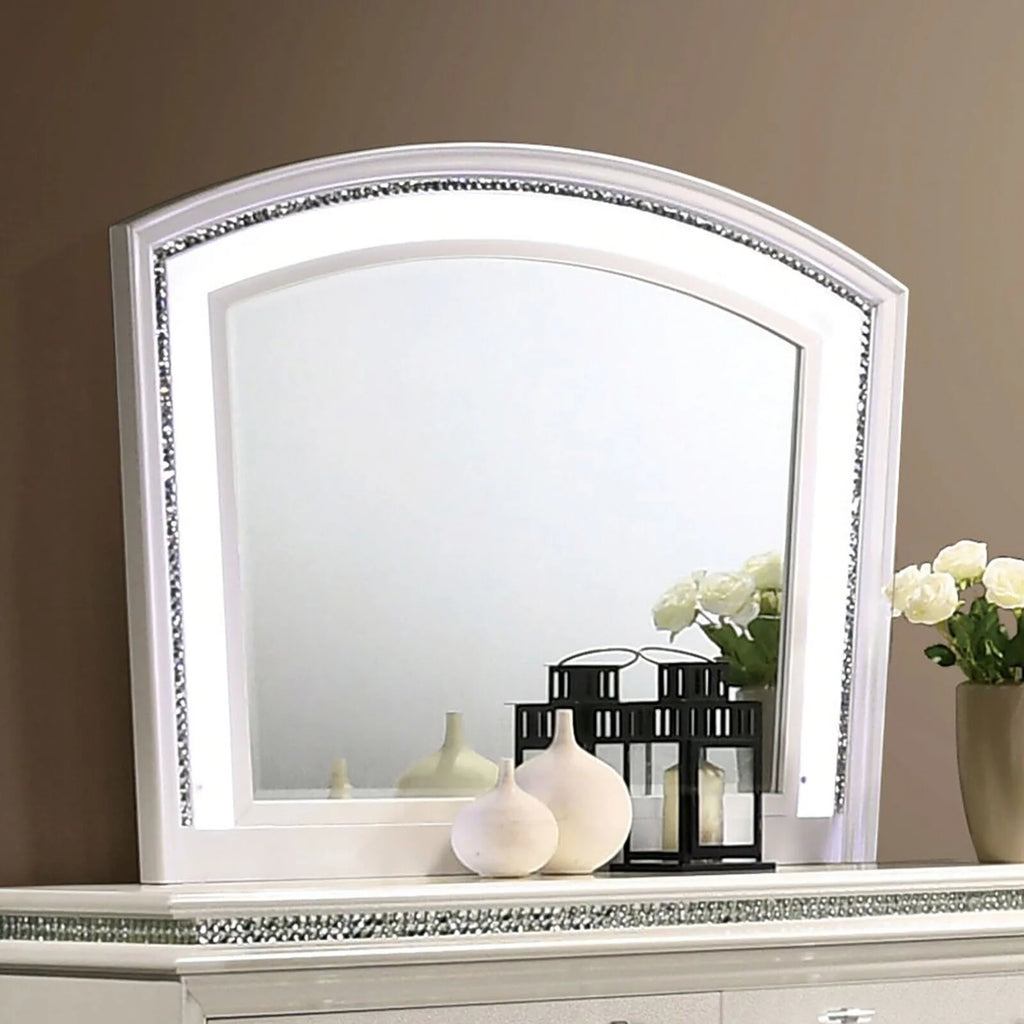 Pearl White 4pc Queen Size Bedroom Set Dresser Mirror Nightstand H603689