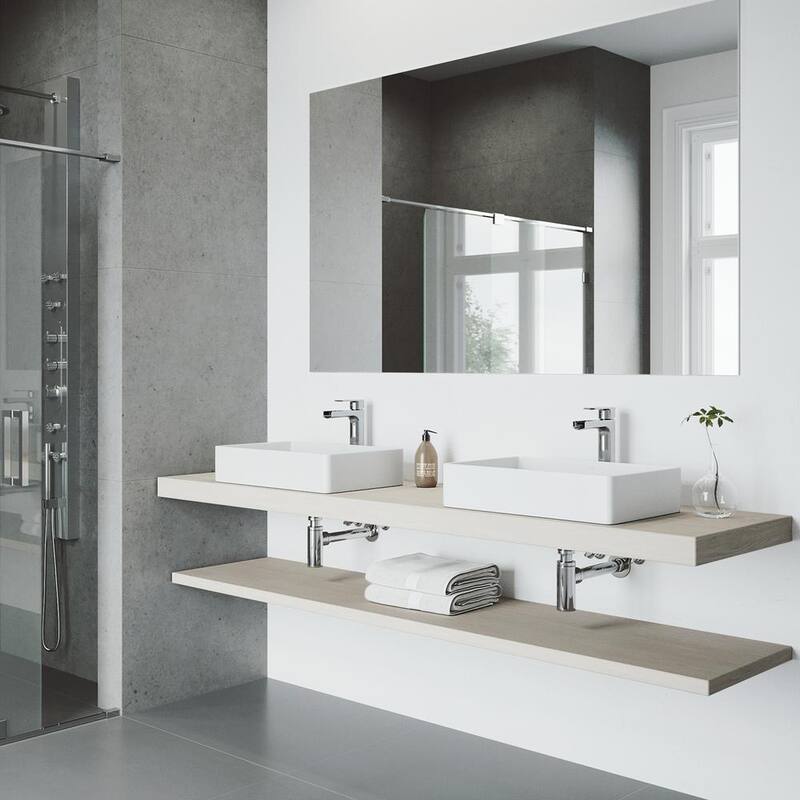 Single Handle Bathroom Vessel Faucet in Chrome D673