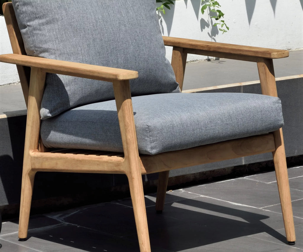 Teak Patio Armchair With Olefin Cushion M7200