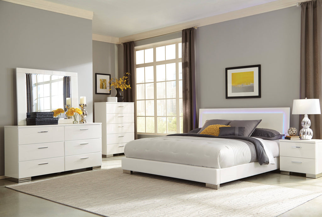 California King Bed P10580