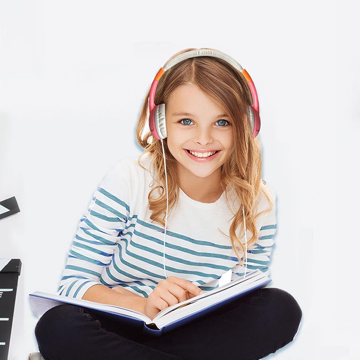 Blue Pink Wired Headphones with Microphone A35882