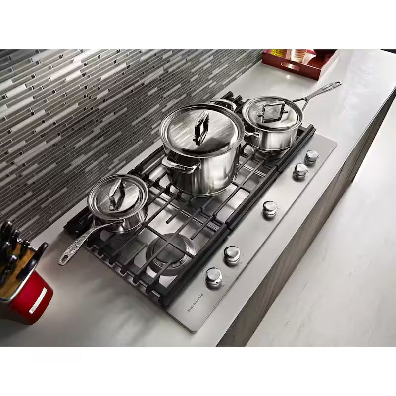 30 in. Stainless Steel Gas Cooktop with 5 Burners R811983