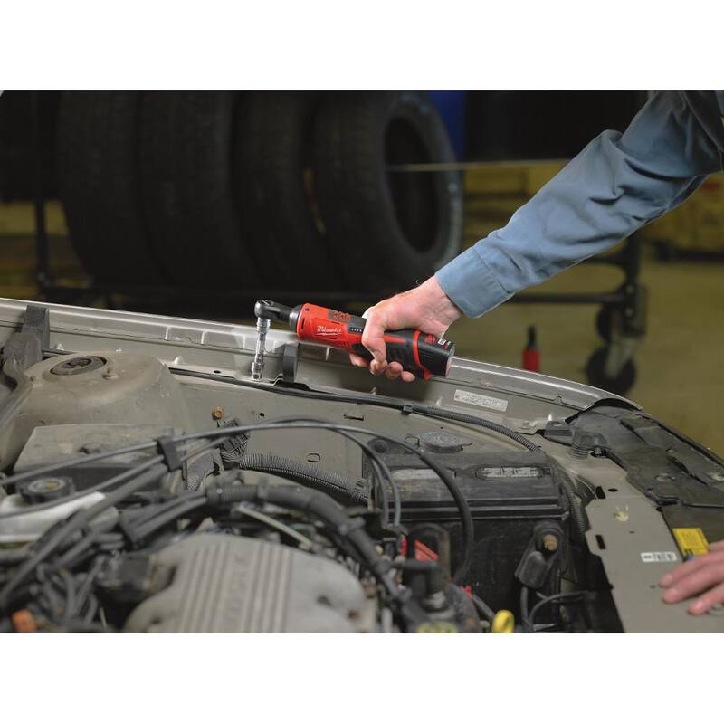 12V Cordless 3/8 in. Ratchet Kit with Battery, Charger and Tool Bag Y436