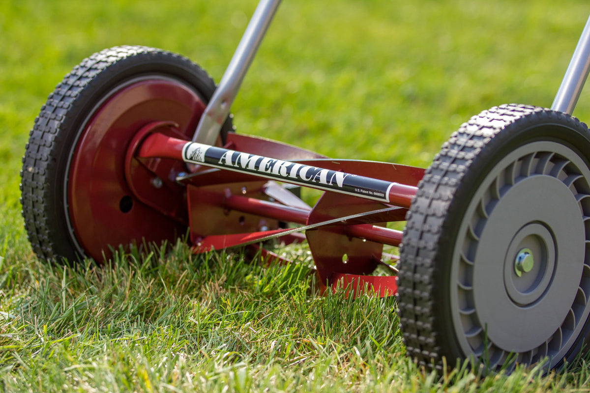 14-Inch 4-Blade Push Reel Lawn Mower T272