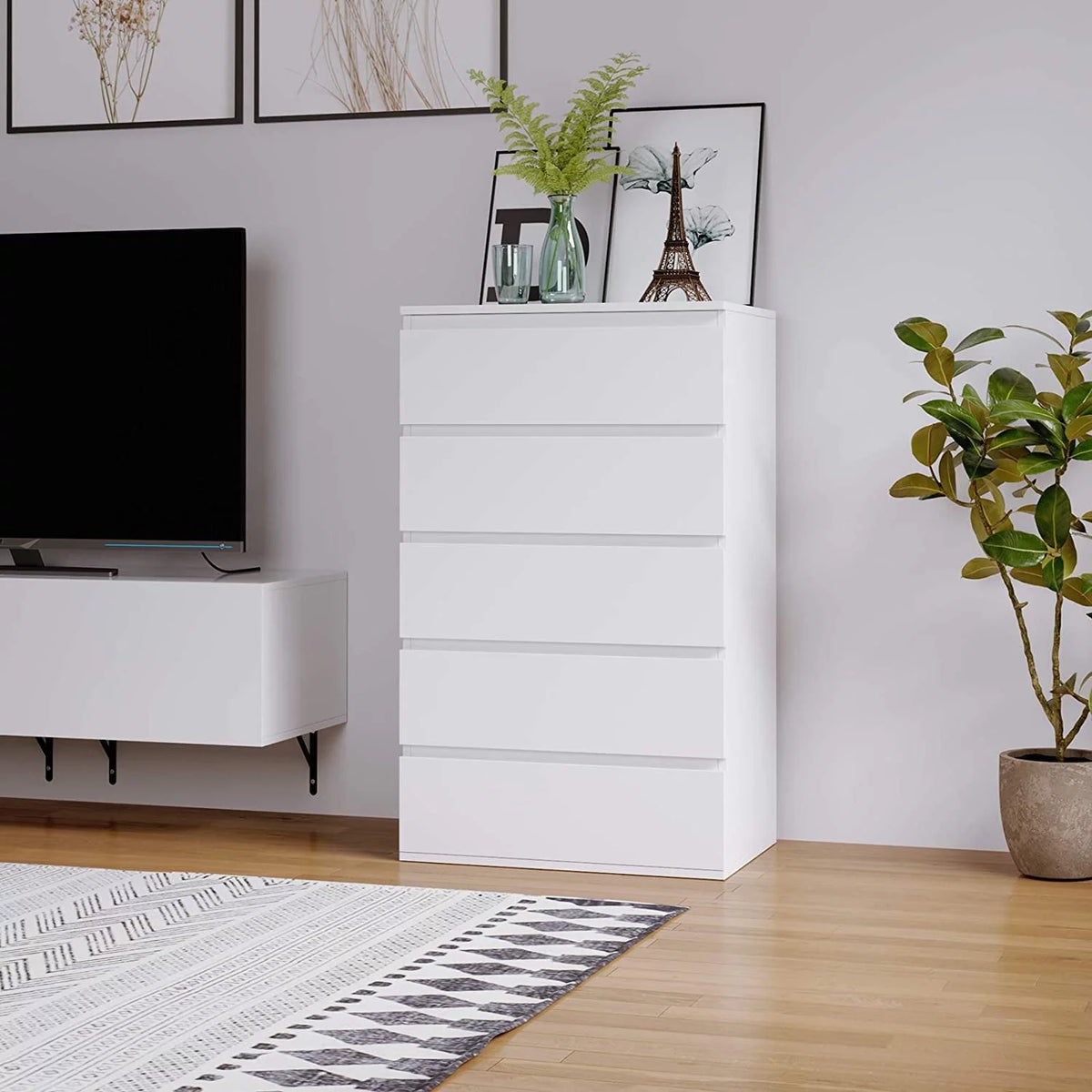 White 5 Drawer Wood Dresser N412912